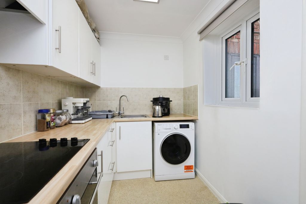Additional image 4 of 1 bed flat for saleStonegate Way, Heathfield TN21