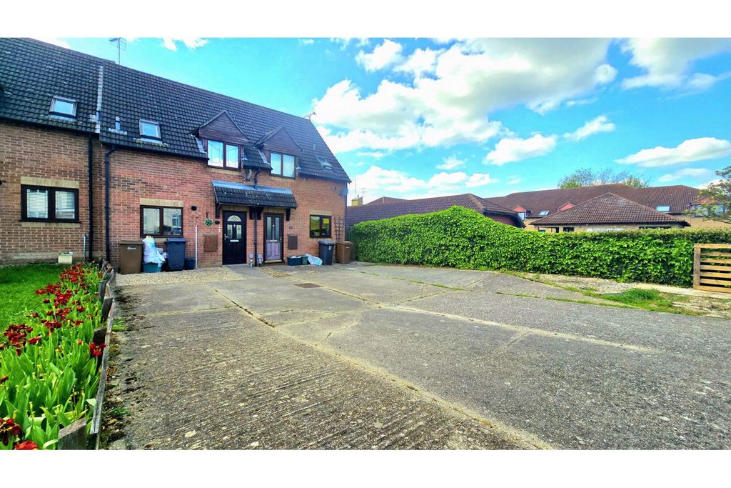 Property photo 1 of 12