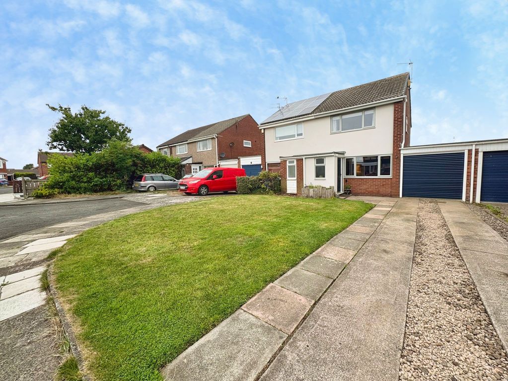 Property photo 1 of 12 Photo 9