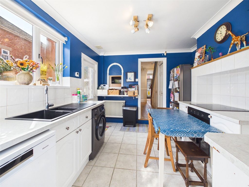 Property photo 3 of 20 Picture No. 04