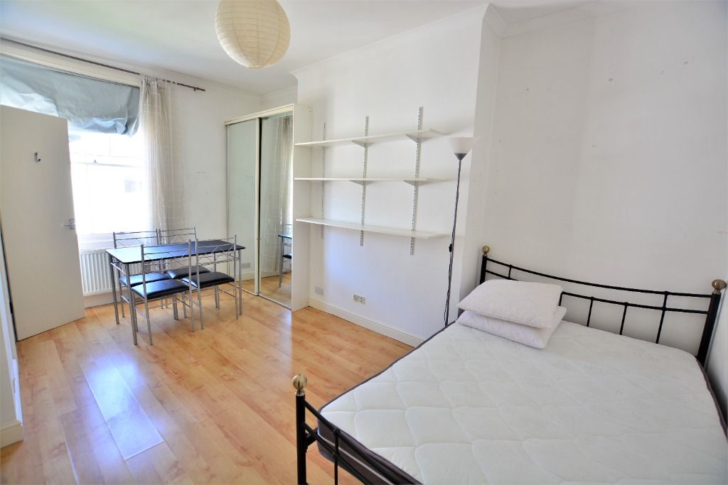 Property photo 1 of 3
