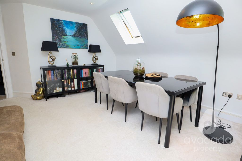 Property photo 3 of 13 5325156