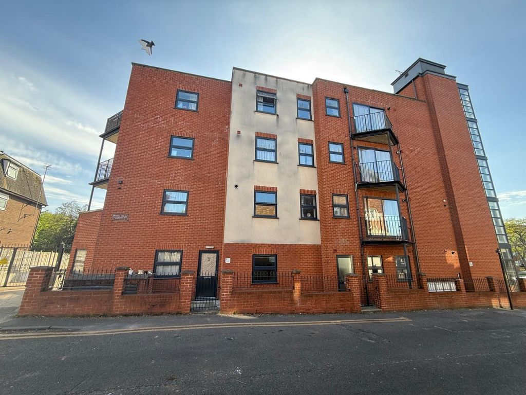 Property photo 1 of 12 5115090