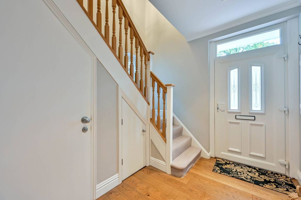 Property photo 3 of 22