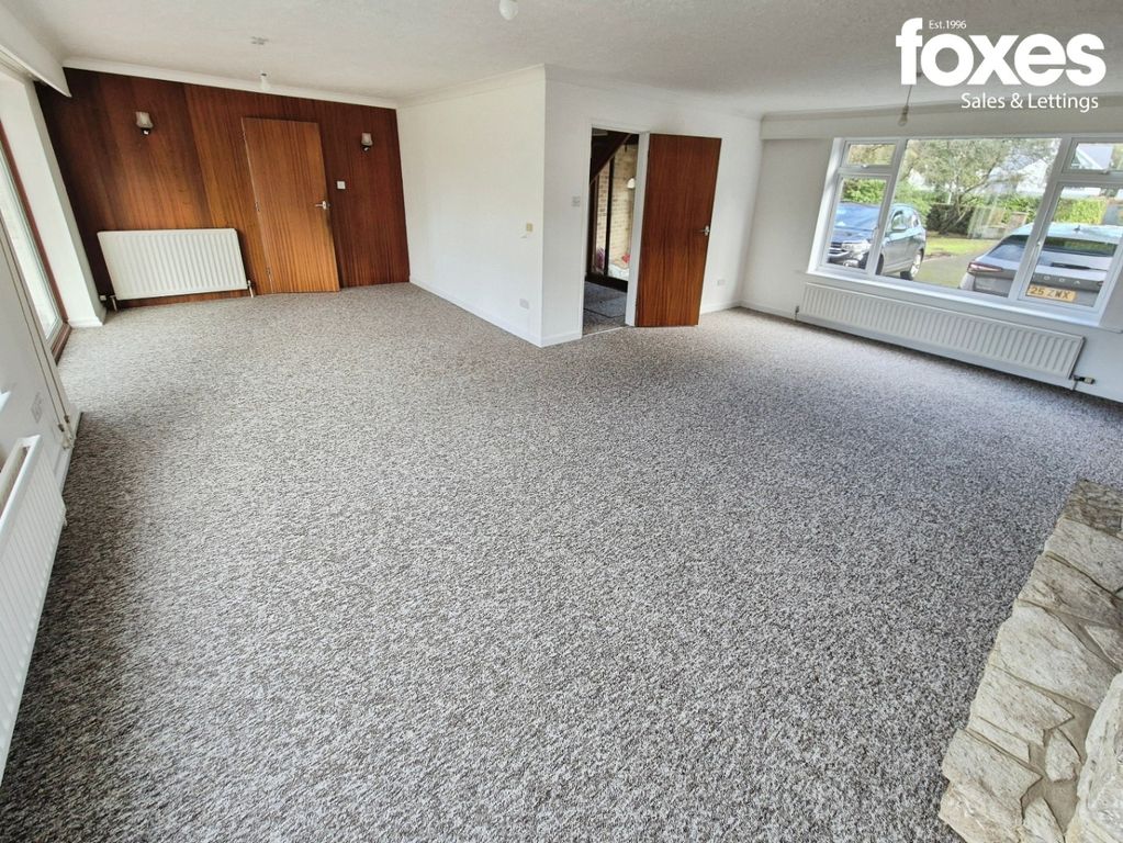 Property photo 2 of 24 4910551