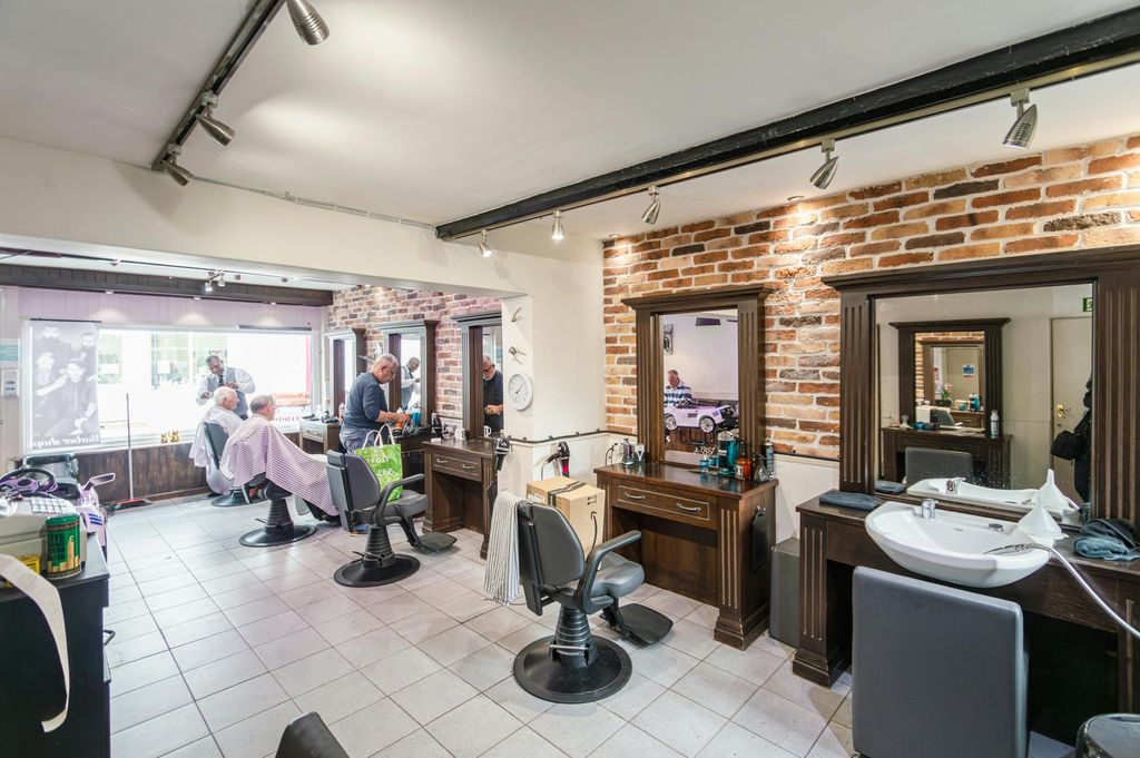 Property photo 3 of 8 7.Jpg