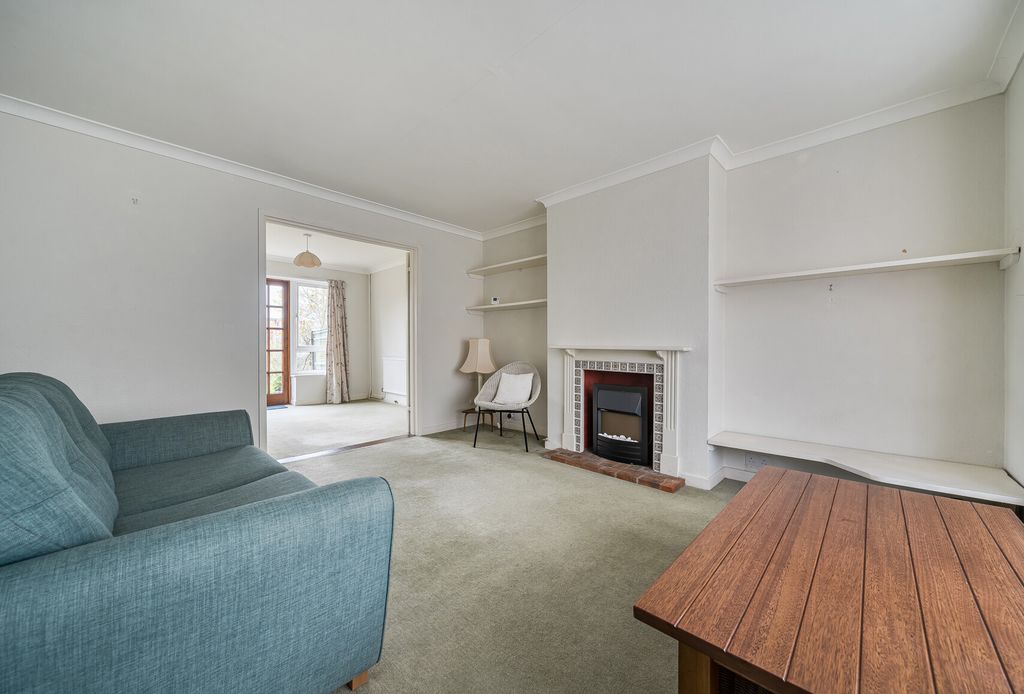 Property photo 3 of 18 1418424-17-699837...