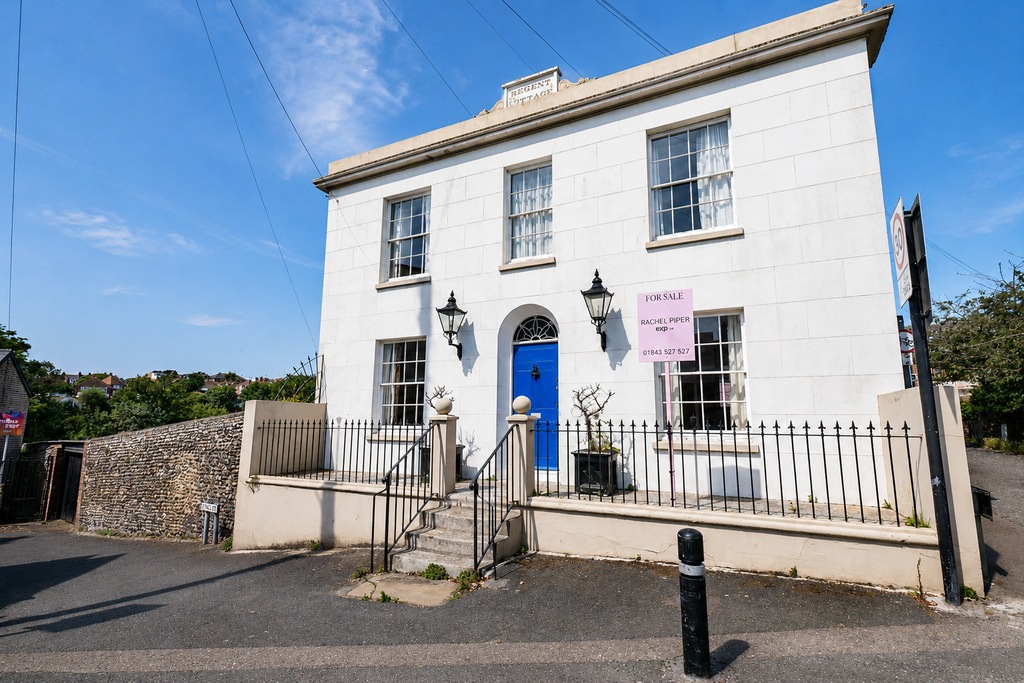 Property photo 1 of 60
