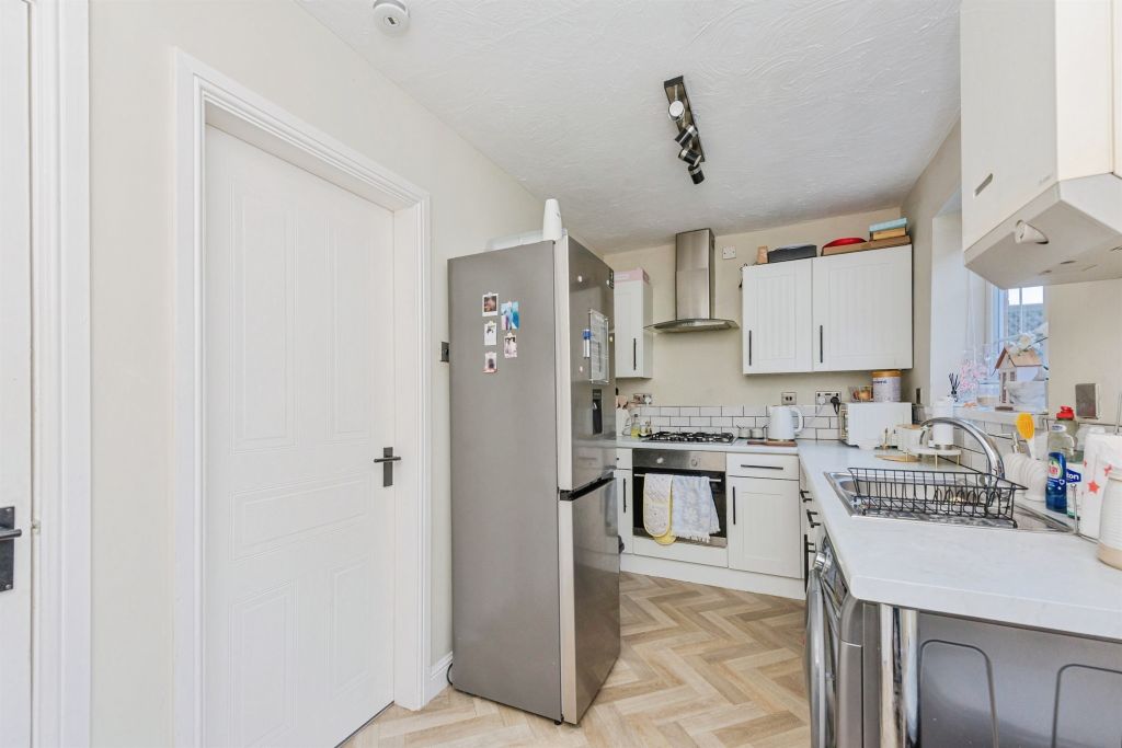 Property photo 2 of 17