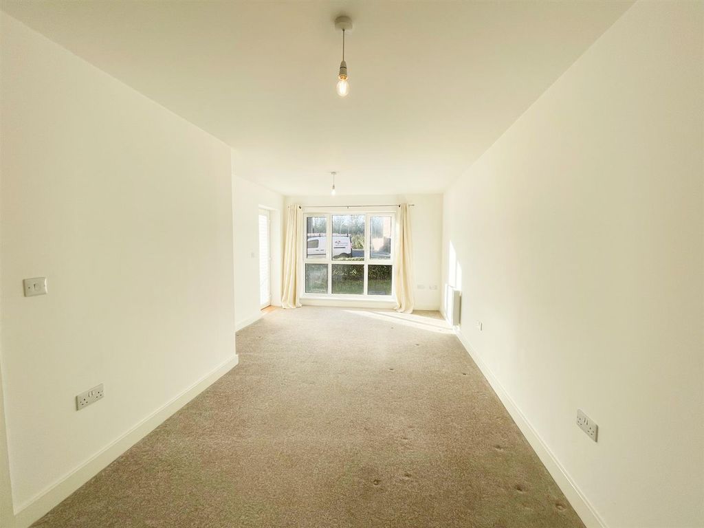 Property photo 3 of 7 3