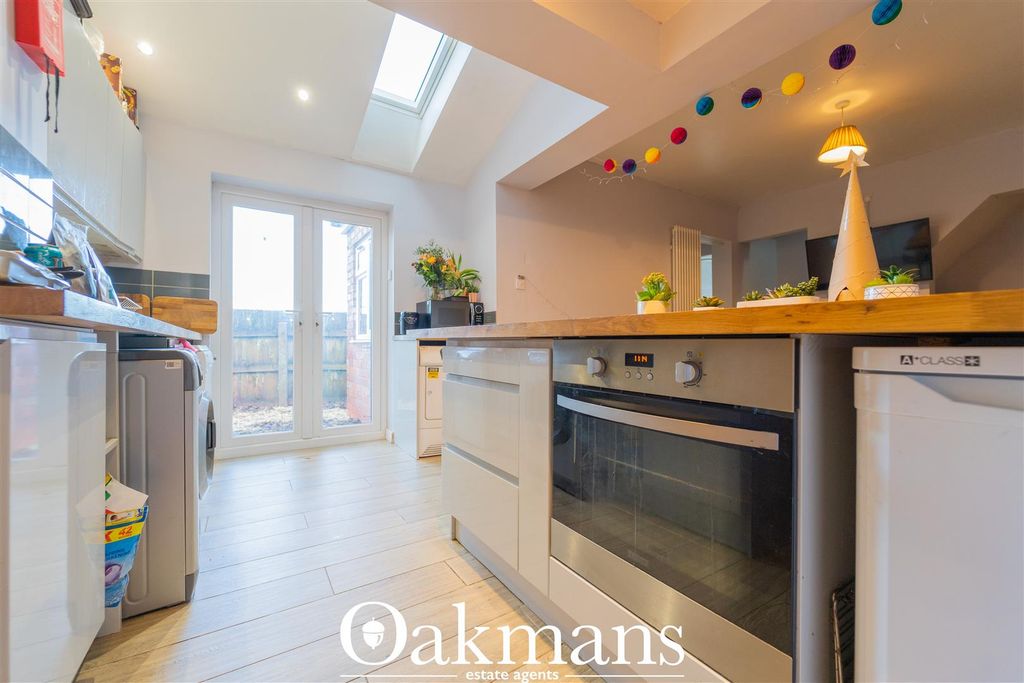 Additional image 6 of 5 bed shared accommodation to rentWinnie Road, Birmingham, West Midlands B29