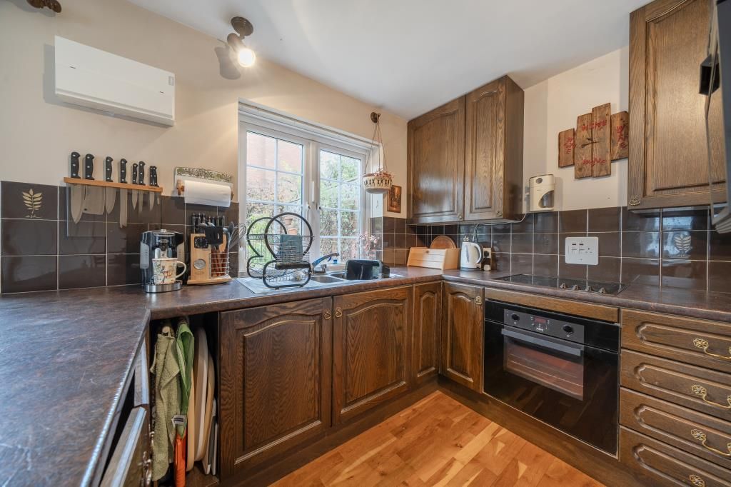 Property photo 2 of 23 Kitchen