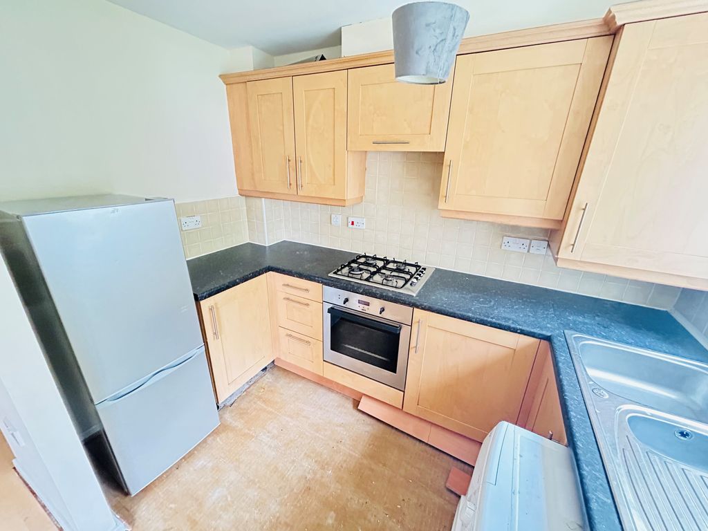 Property photo 3 of 6
