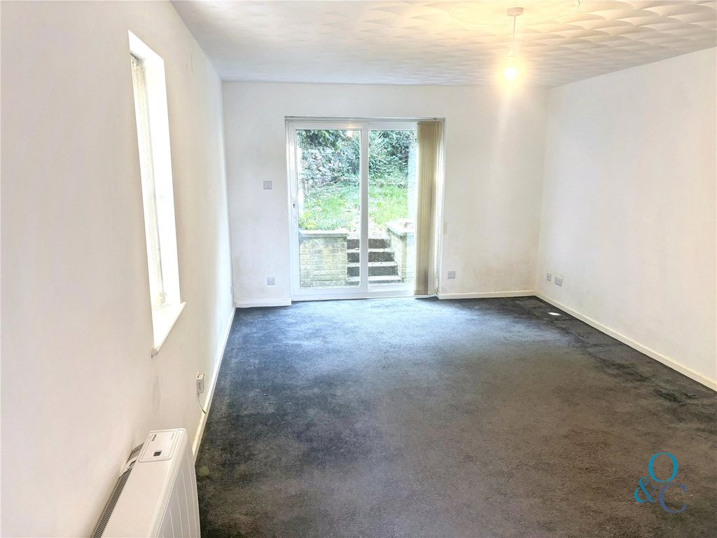 Property photo 2 of 10 Picture No. 03