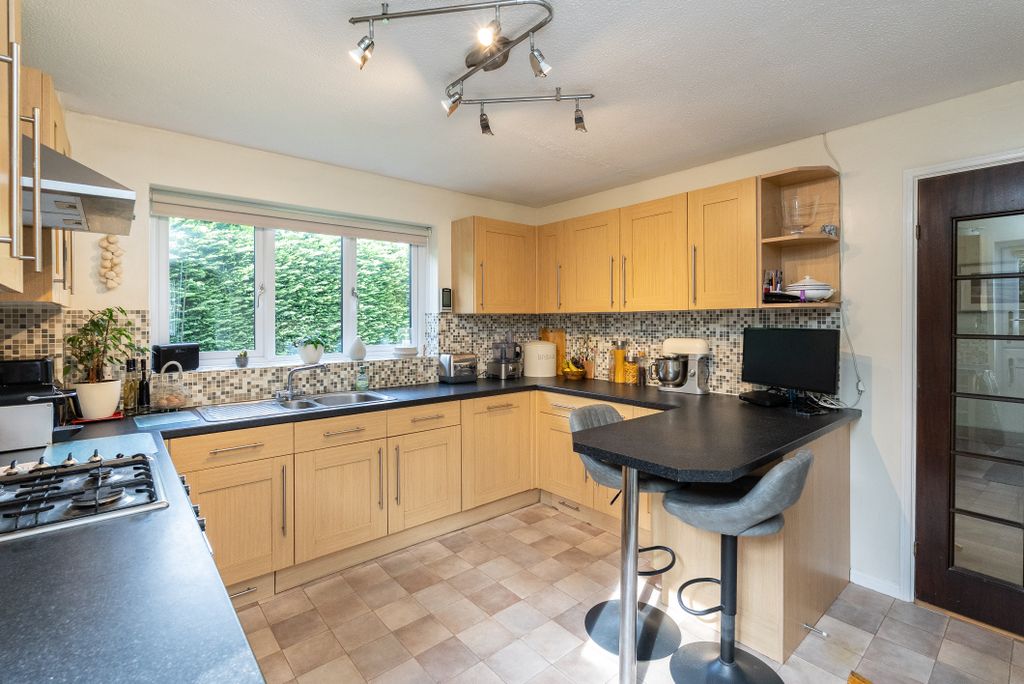 Property photo 3 of 21 Dsc01177