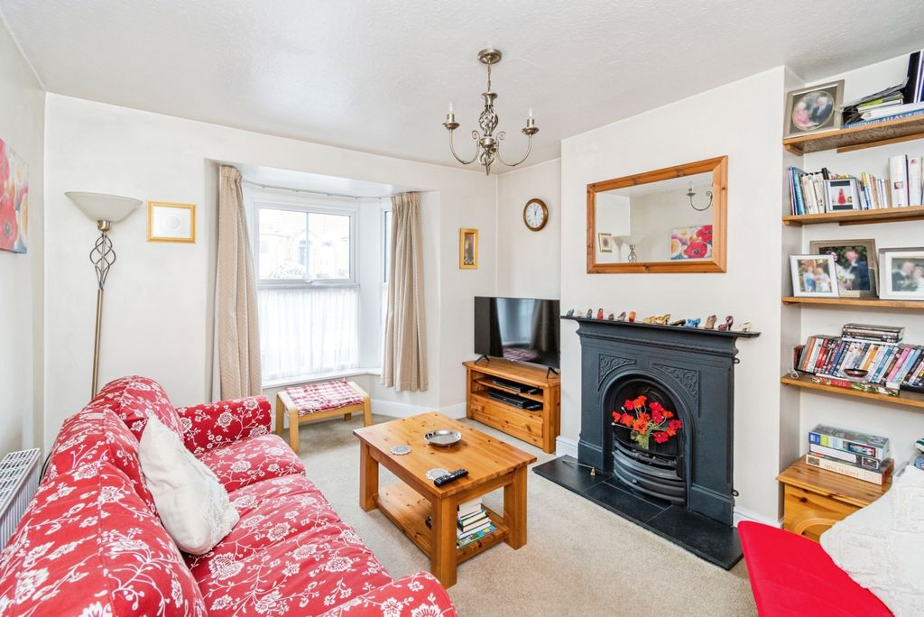 Property photo 2 of 19 Pbox-Img.Jpg