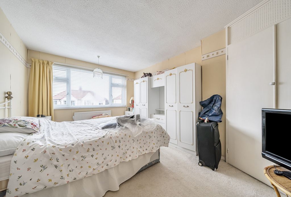 Property photo 3 of 12 1368889-4-68Efb3F...