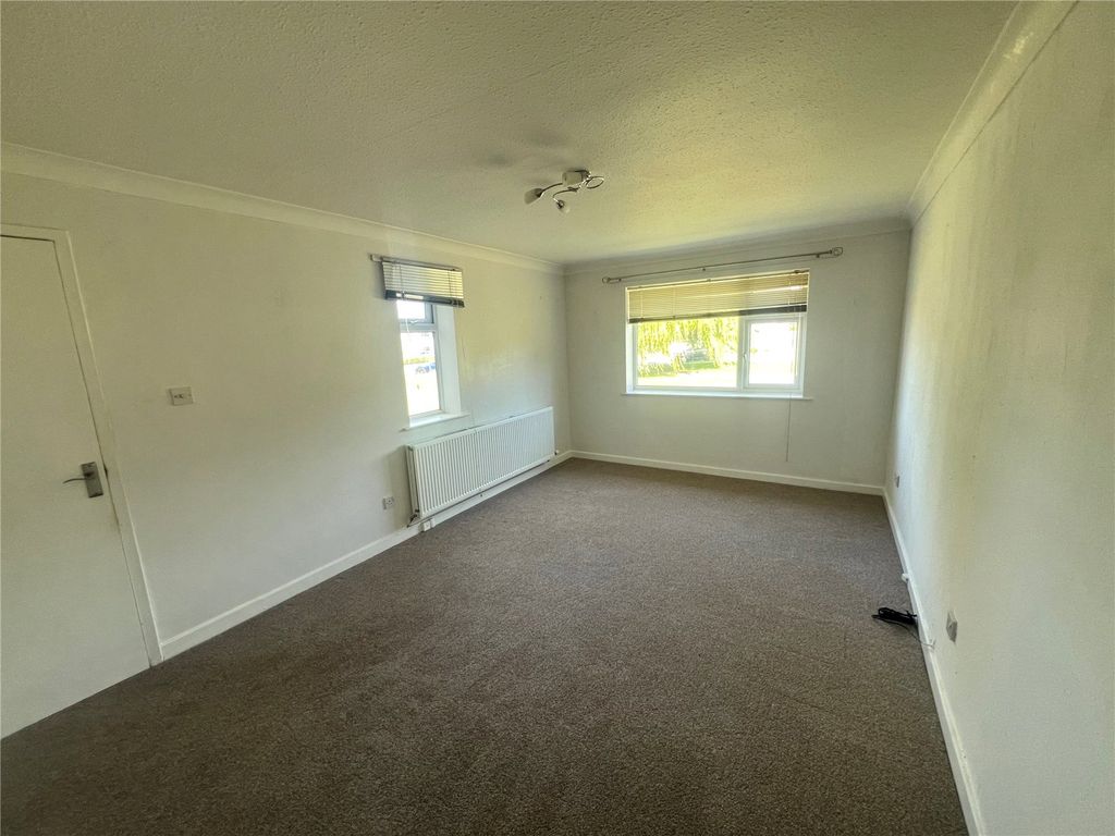 Property photo 2 of 17 Picture No. 19