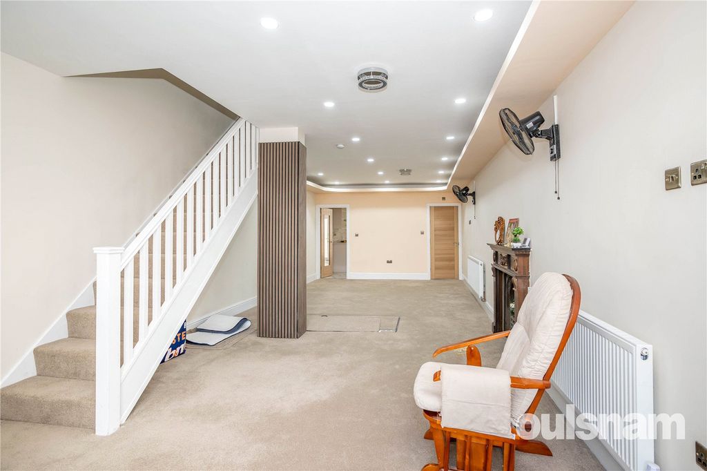 Property photo 2 of 22 Picture No. 03