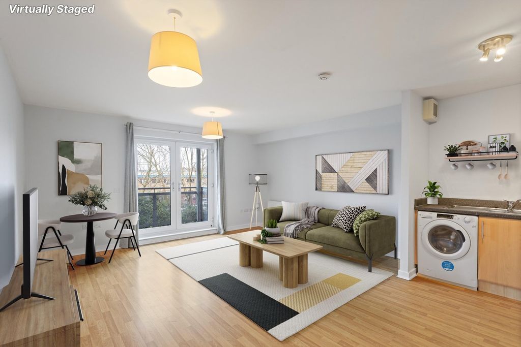 Property photo 2 of 22