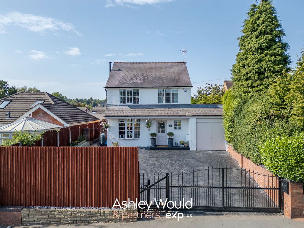 Property photo 1 of 28
