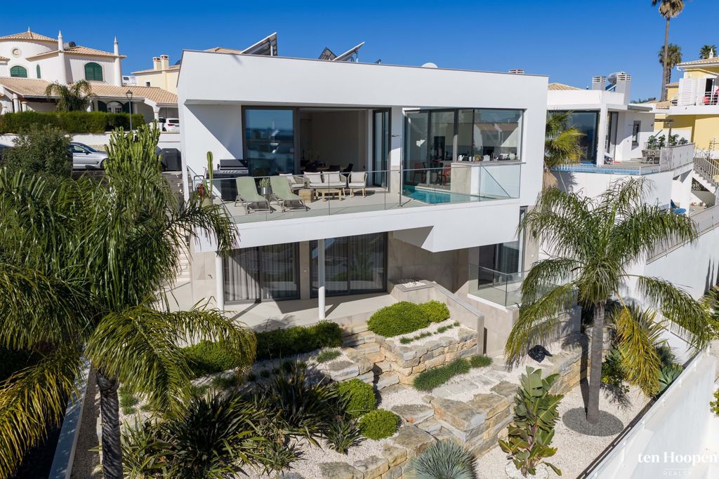 Property photo 1 of 30