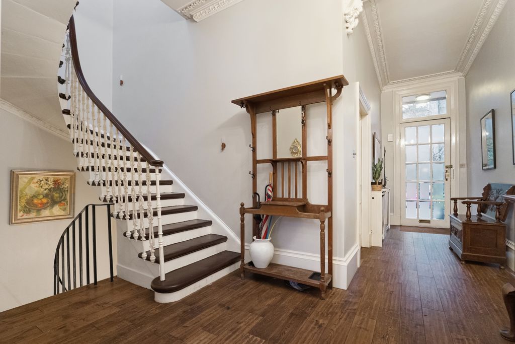 Property photo 2 of 43 2