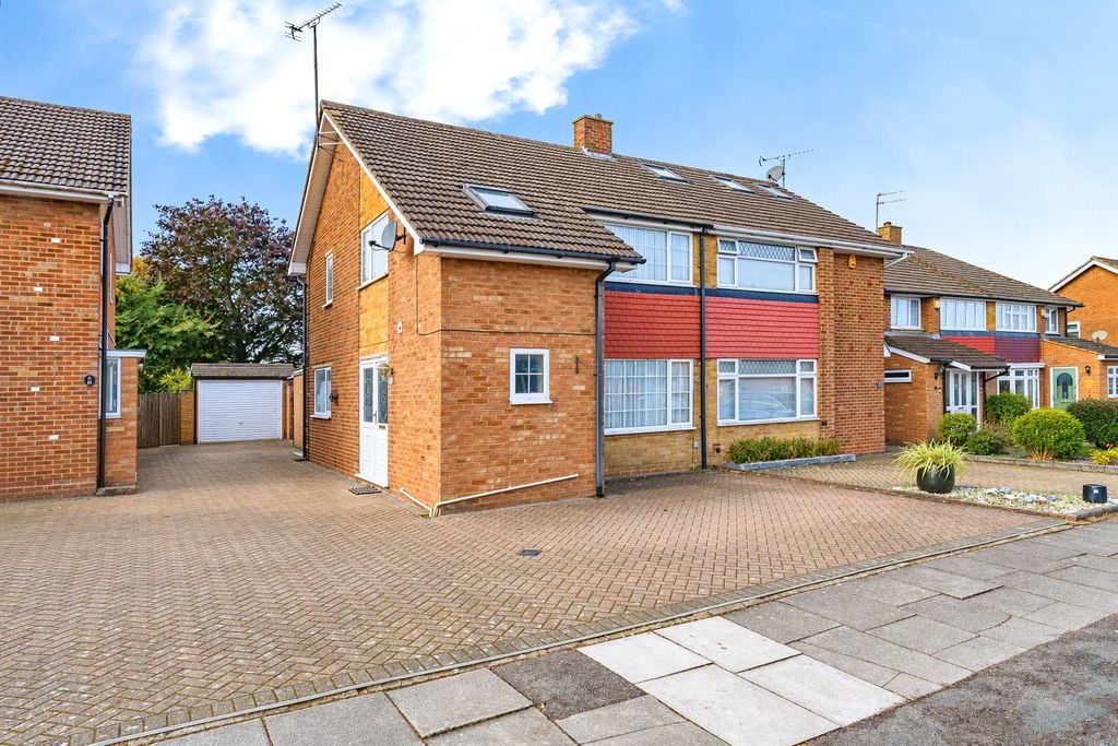 Property photo 1 of 17 Front