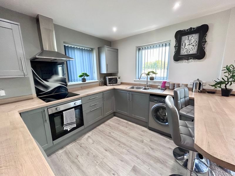 Property photo 2 of 8 Photo 5