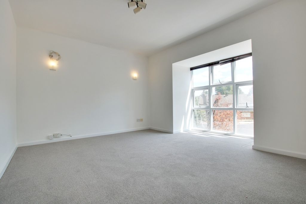 Property photo 2 of 11 1668512