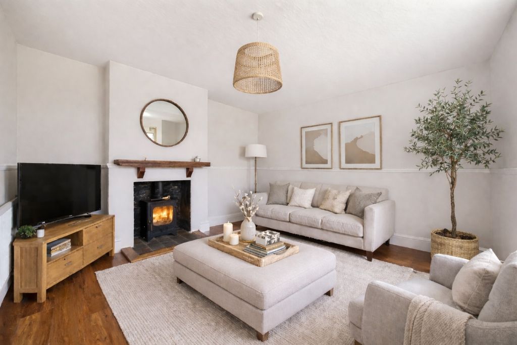 Property photo 2 of 14 Living Room 1