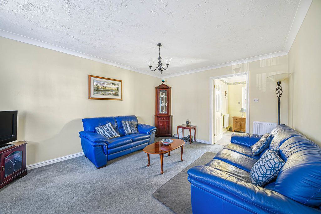 Property photo 2 of 17 Photo 1