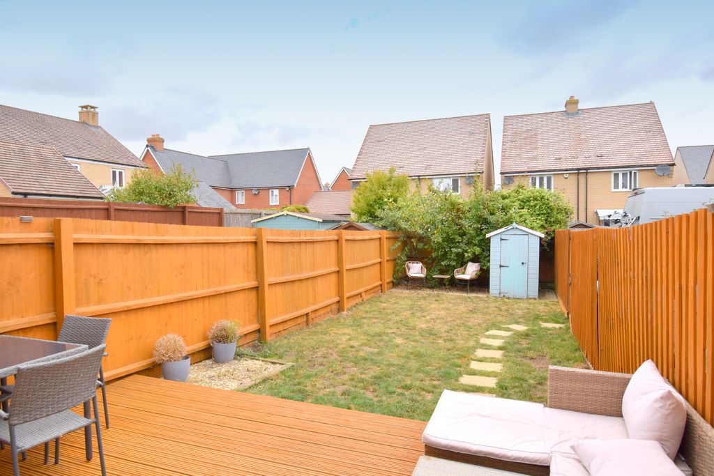 Property photo 2 of 19