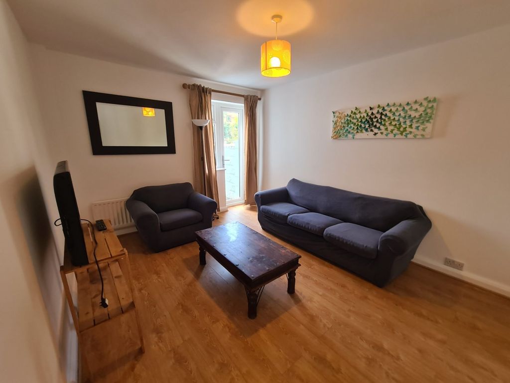 Property photo 2 of 12 Living Room