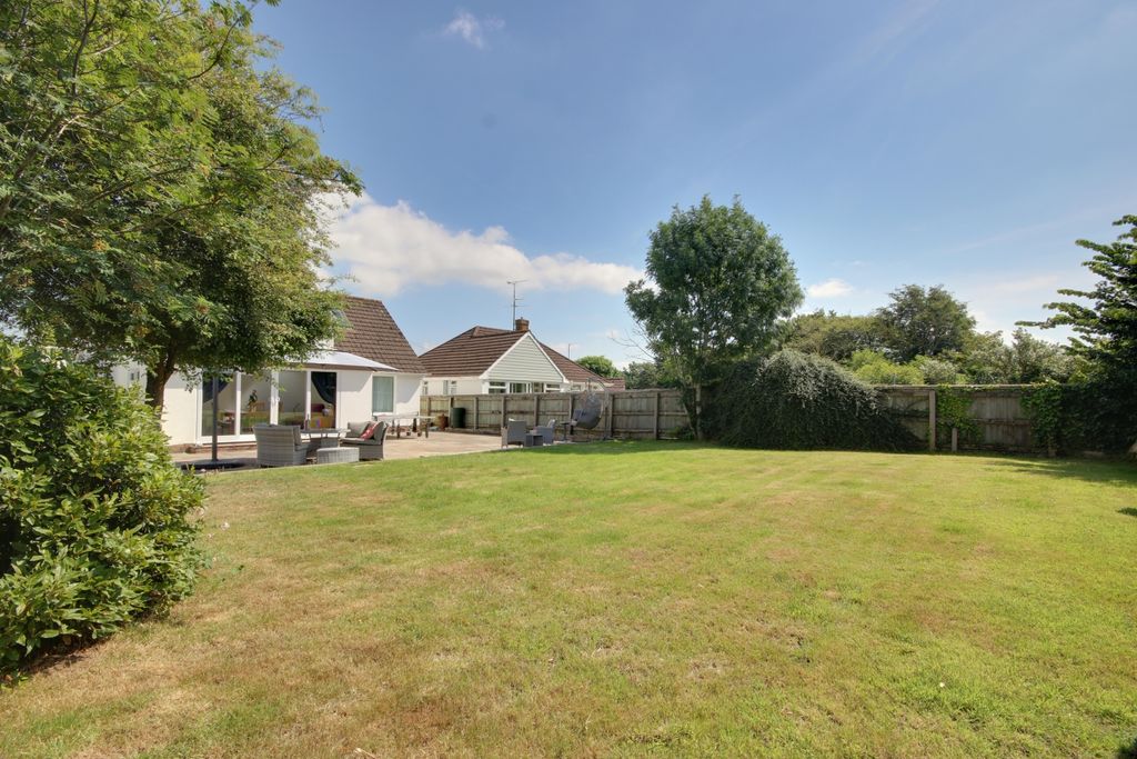 Property photo 1 of 27 Img_4640-Img_4642