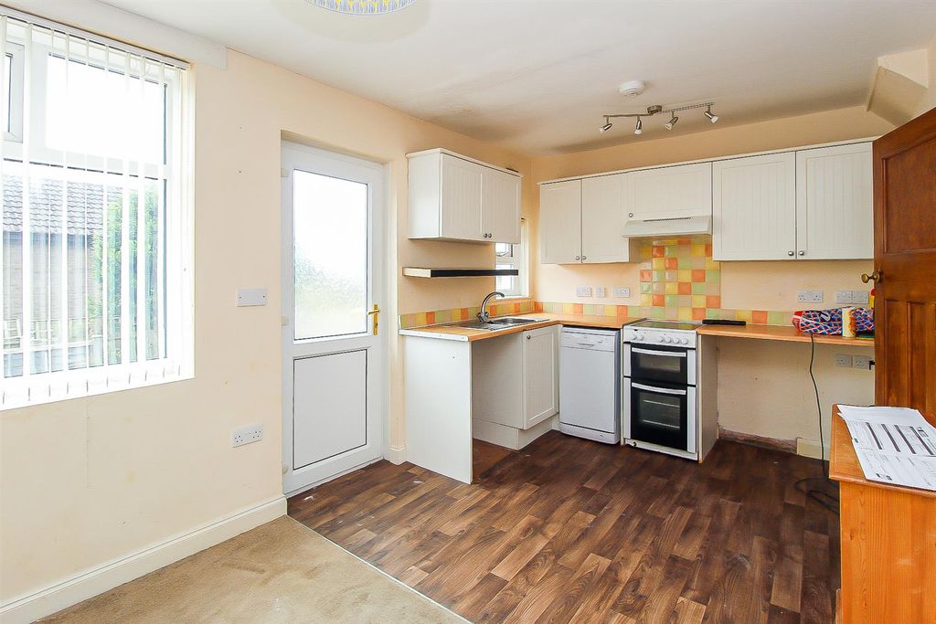 Property photo 3 of 9 Kitchen/Diner