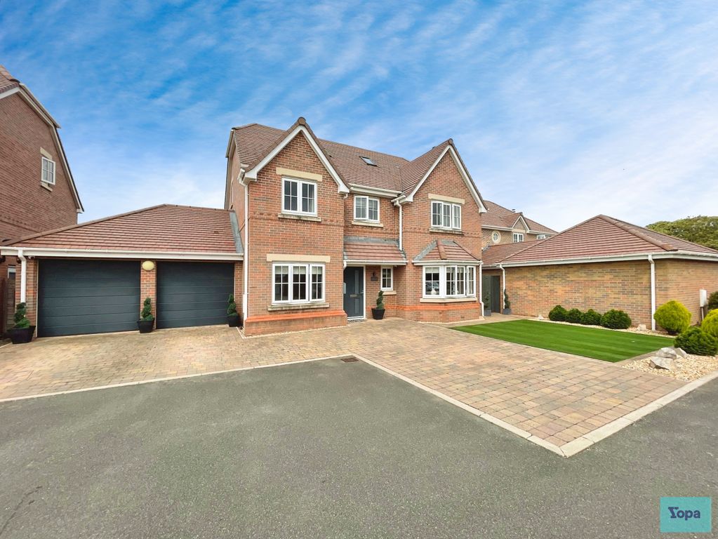 Property photo 1 of 44 41