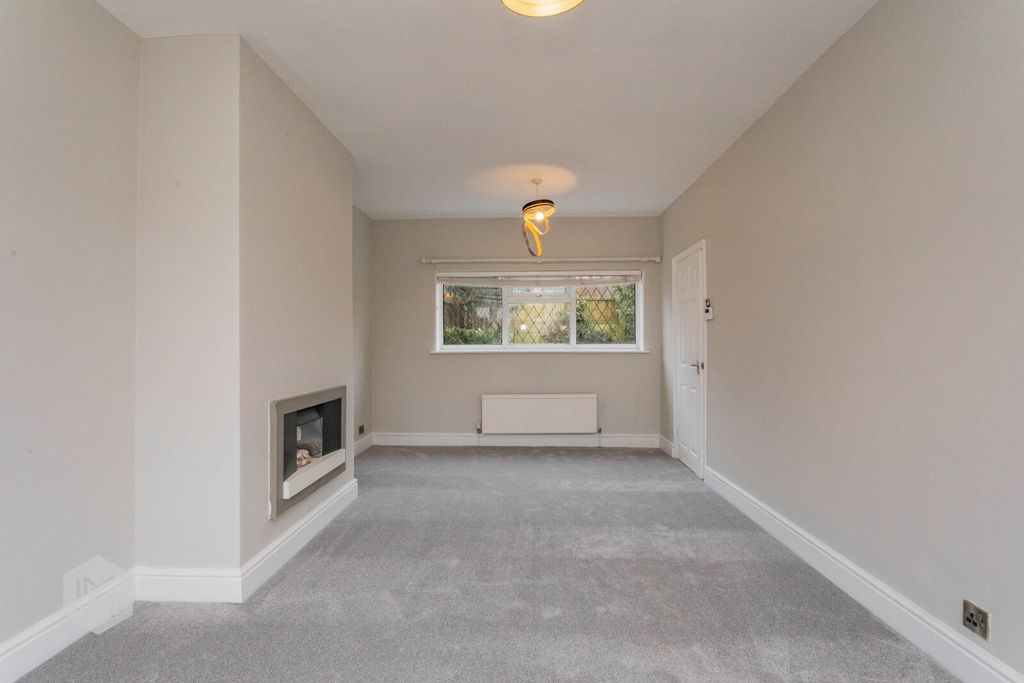 Property photo 2 of 17 Picture No. 24