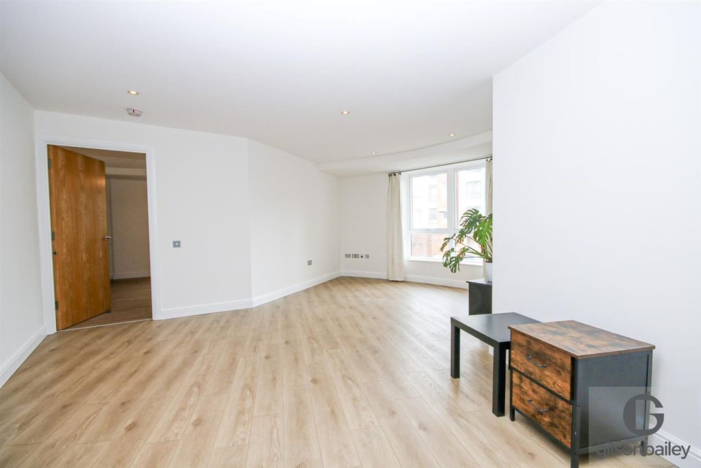 Property photo 2 of 13 7-Img_8477.Jpg