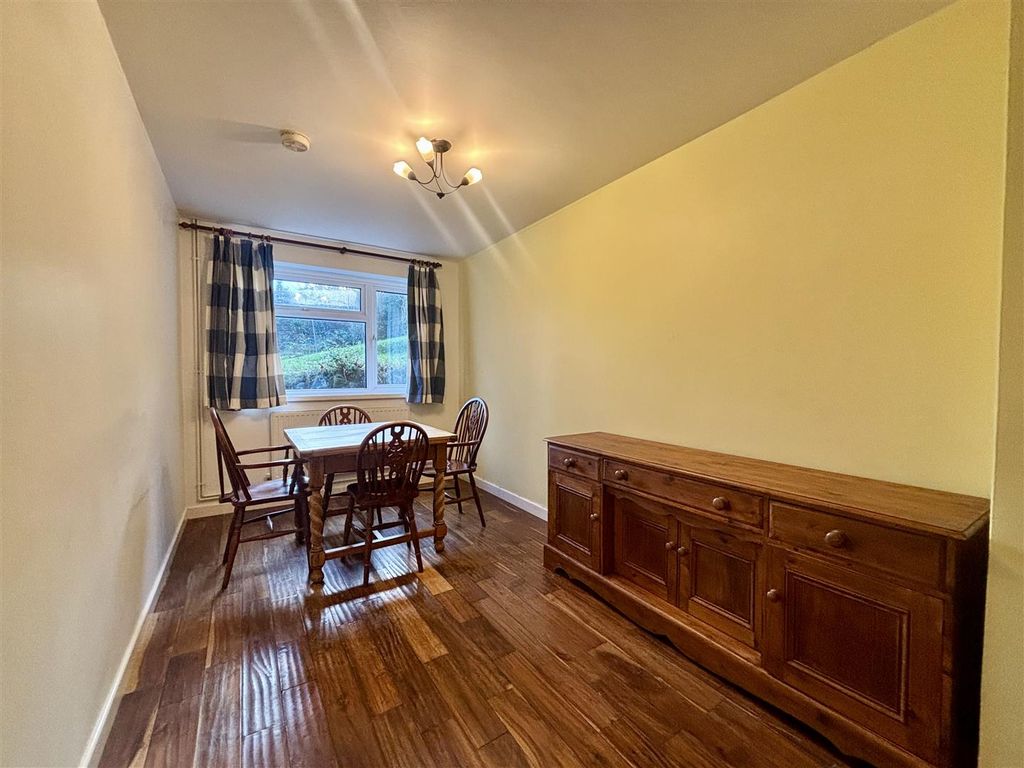 Property photo 3 of 17 Img_2863.Jpeg