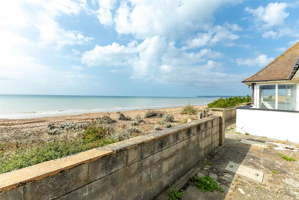 Property photo 2 of 31 Untitled-2263.Jpg