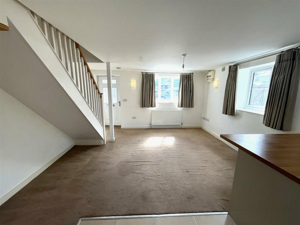 Property photo 3 of 5 Picture No. 03