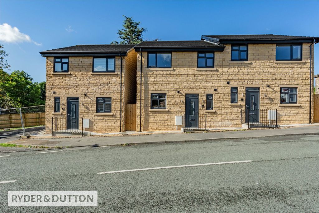 Property photo 1 of 17 Front External