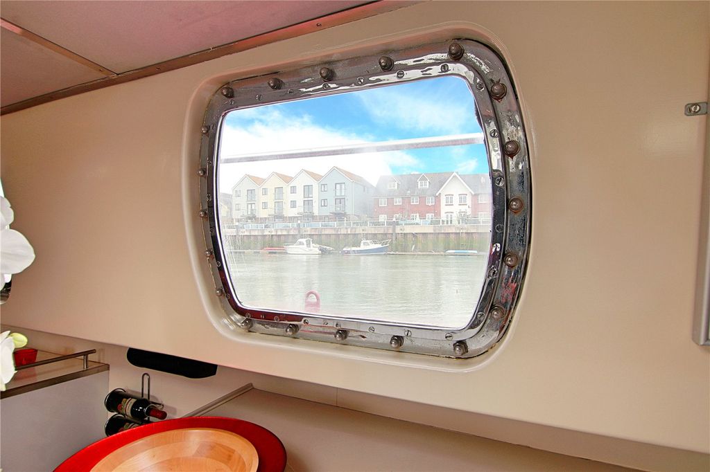 Additional image 8 of 1 bed property for saleArun Shipyard, Rope Walk, Littlehampton, West Sussex BN17
