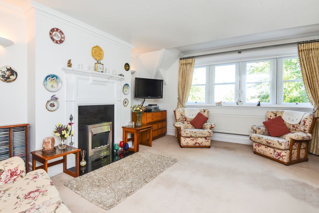 Property photo 3 of 10 3. Living Room