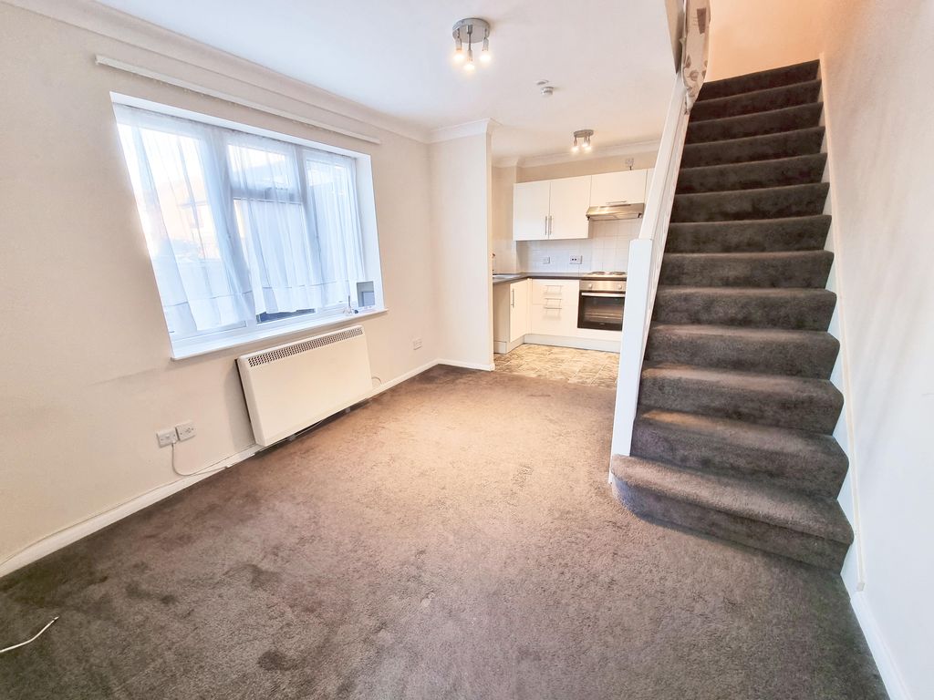 Property photo 3 of 7 Image