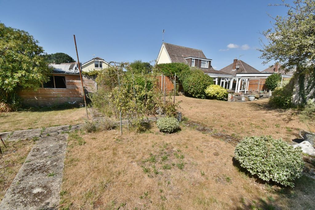 Property photo 2 of 24
