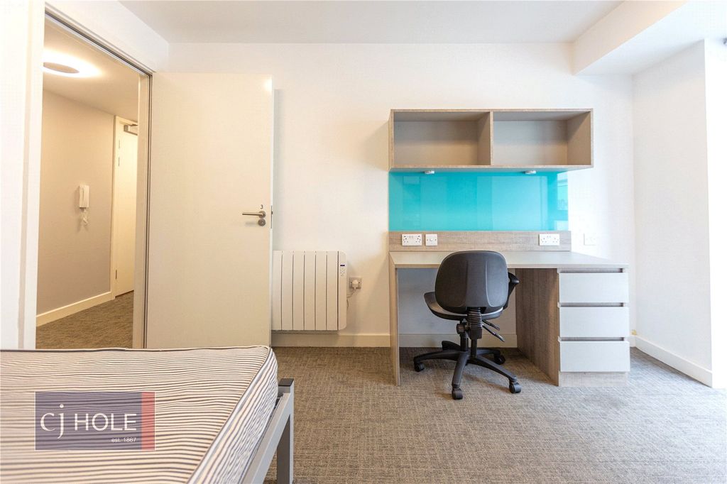 Property photo 2 of 14 Picture No. 65