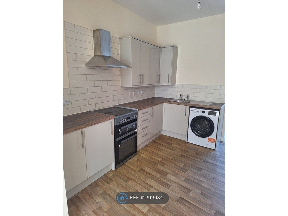 Property photo 1 of 3 Kitchen