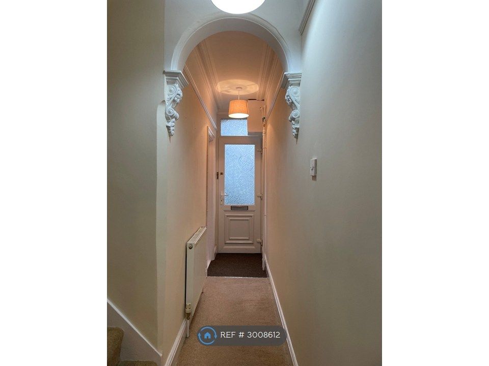 Property photo 2 of 19 Hallway